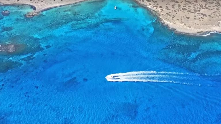 Γαϊδουρονήσι: Ένας κρυμμένος εξωτικός παράδεισος στην άκρη της Ελλάδας (βίντεο)